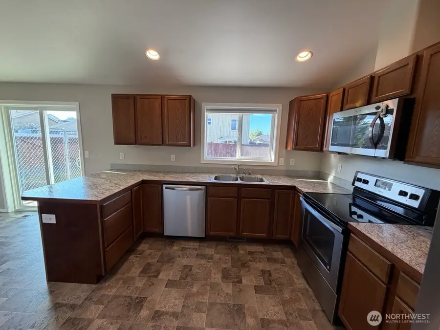 1316 W Electra Street, Moses Lake, WA 98837 - #3