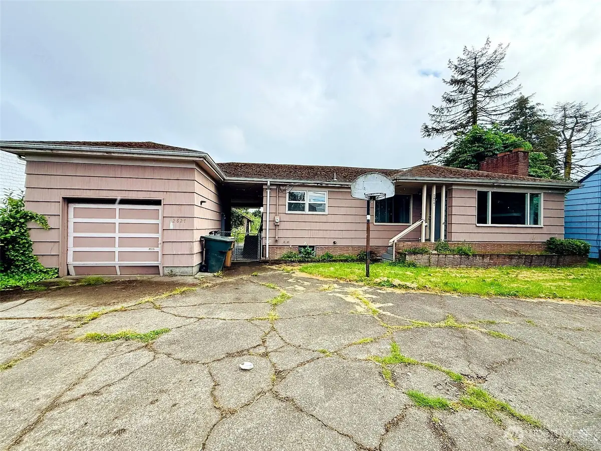 2827 Ocean Beach Highway, Longview, WA 98632 - #1