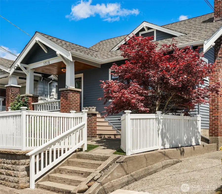 3918 Wallingford Avenue N, Seattle, WA 98103 - #2