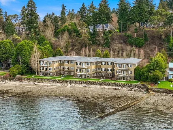 9551 NE South Beach Drive #3G, Bainbridge Island, WA 98110