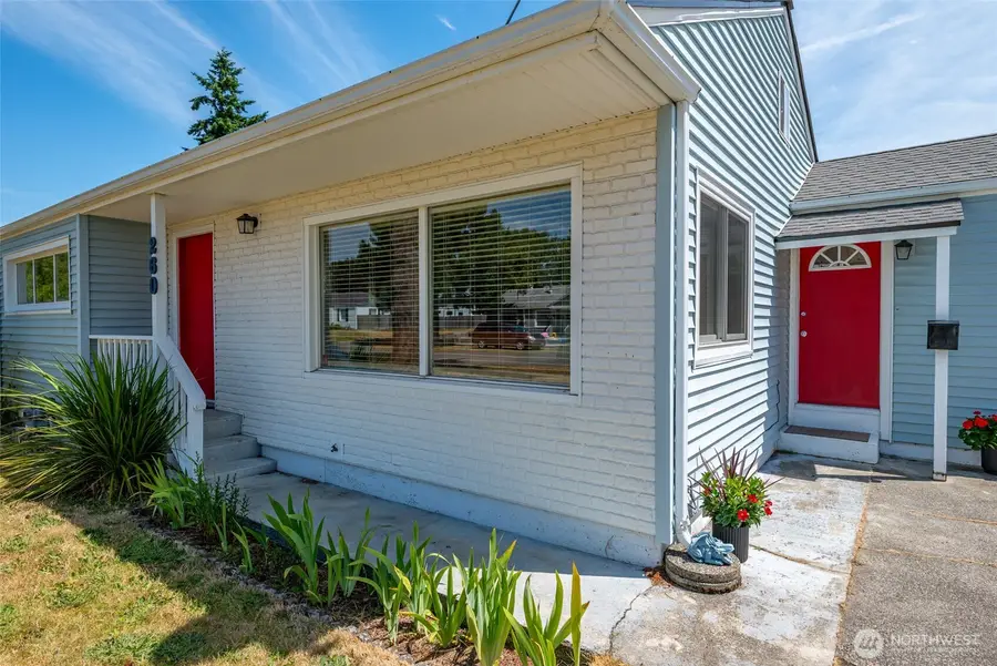 260 SE Glencoe Street, Oak Harbor, WA 98277 - #3
