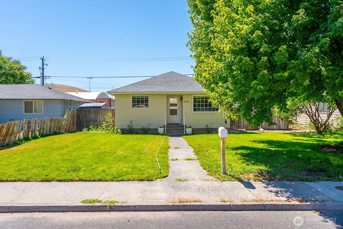 759 C Street Nw, Ephrata, WA 98823 - #1