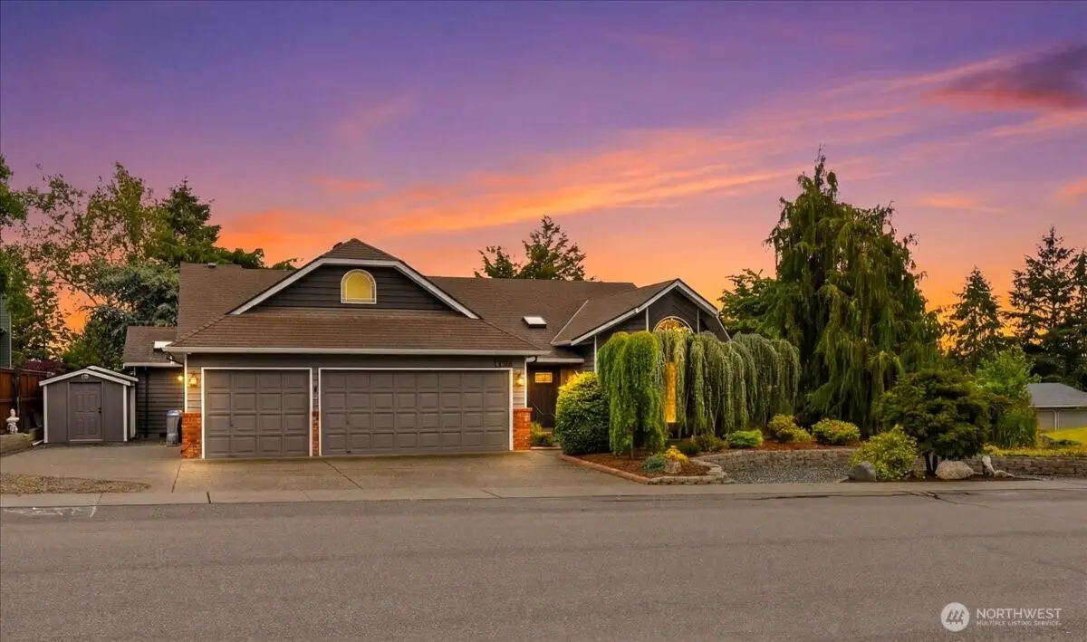 1123 SW Kalama Lp, Oak Harbor, WA 98277 - #1