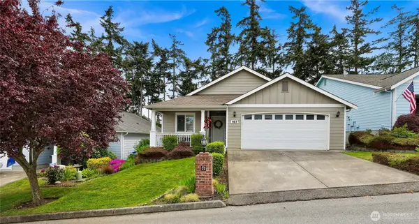 167 NW 12th Court, Oak Harbor, WA 98277