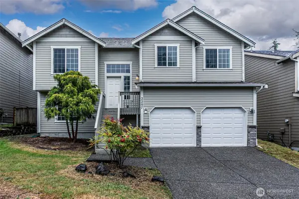 2207 Cooper Crest Place Nw, Olympia, WA 98502