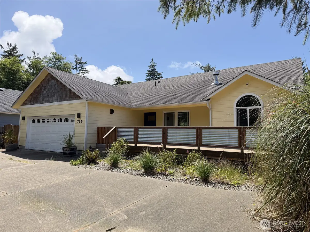 719 Wakina Loop Se, Ocean Shores, WA 98569 - #1
