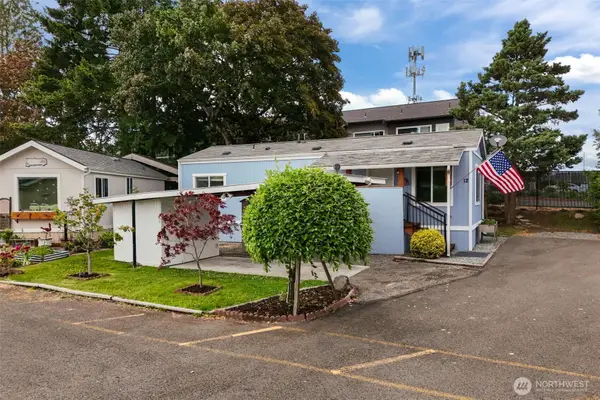 14322 Admiralty Way #12, Lynnwood, WA 98087