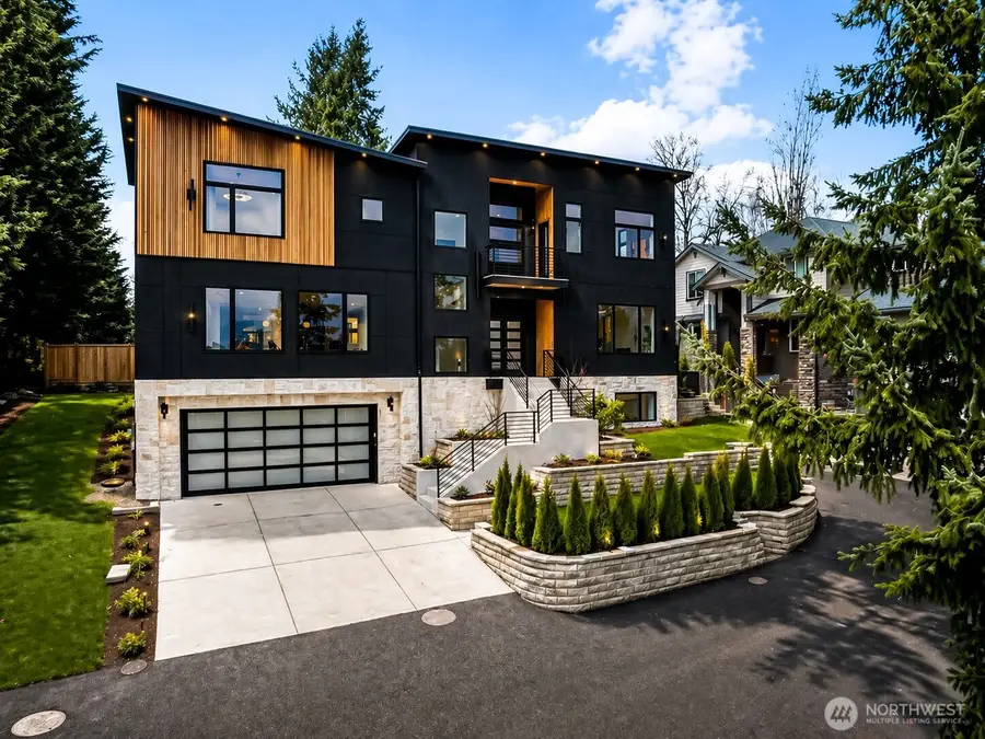 3695 122nd Avenue Se, Bellevue, WA 98006 - #2