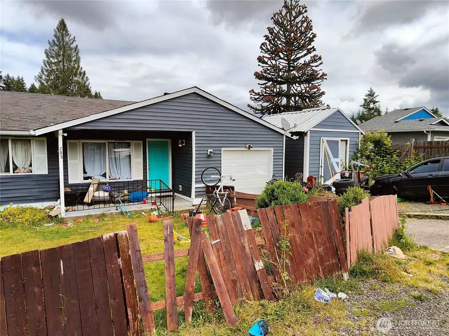 203 St. Helens Way, Winlock, WA 98596 - #2