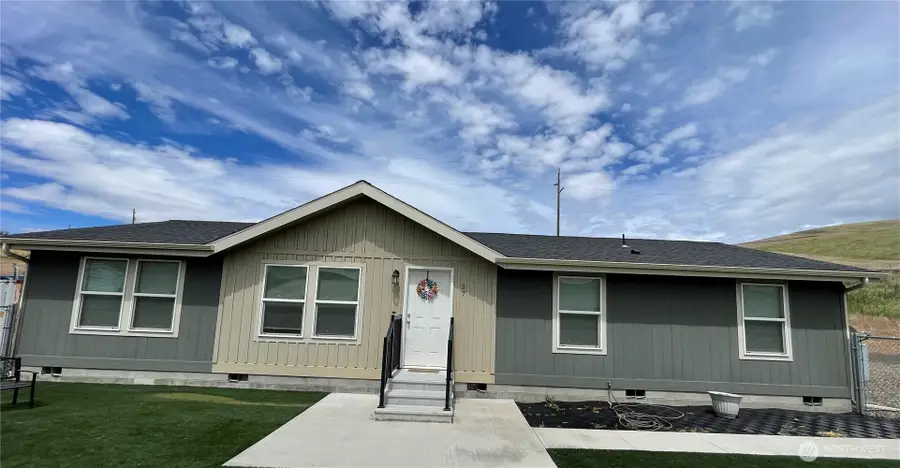 37 Wheatland Dr, Pomeroy, WA 99347 - #2