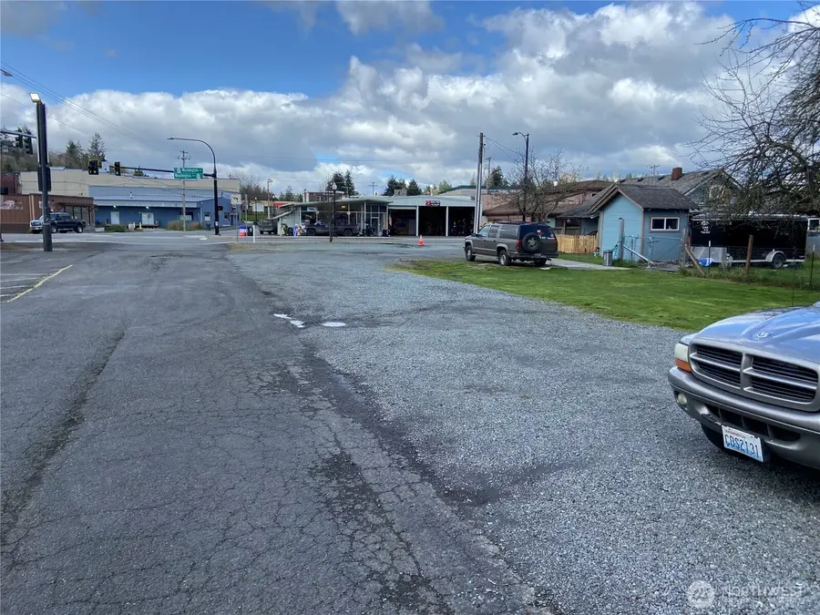 103 Washington, Eatonville, WA 98328 - #2