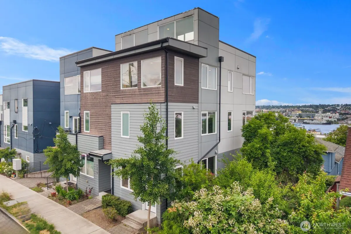 1208 W Emerson Street, Seattle, WA 98119 - #1
