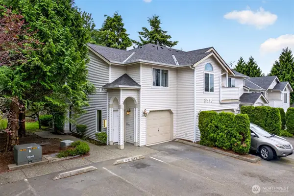 8916 Meridian Place Ne #A201, Lake Stevens, WA 98258