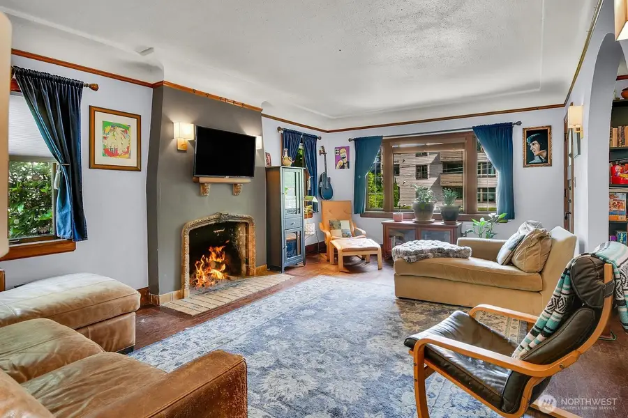 315 N 46th, Seattle, WA 98103 - #3