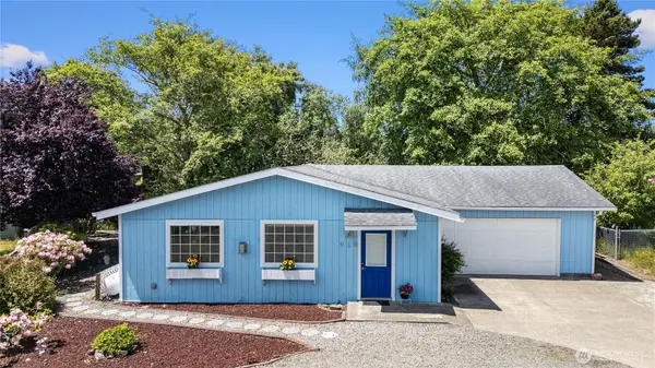 313 Sid Snyder Drive E, Long Beach, WA 98631