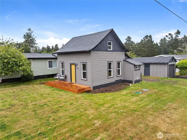 26502 Ridge Avenue, Ocean Park, WA 98640
