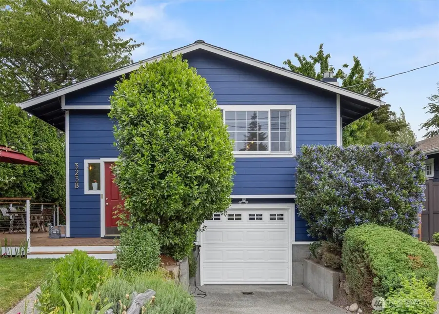 3238 Walnut Avenue Sw, Seattle, WA 98116 - #2
