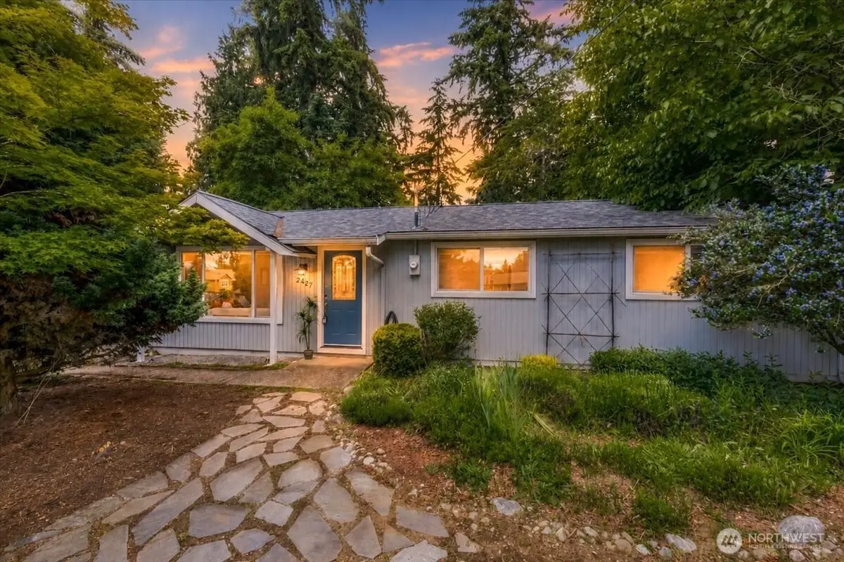 2427 200th Place Sw, Lynnwood, WA 98036 - #1