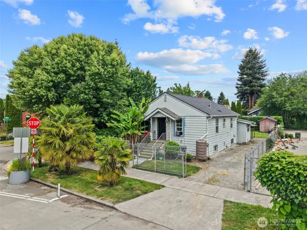 1002 S Sullivan Street, Seattle, WA 98108