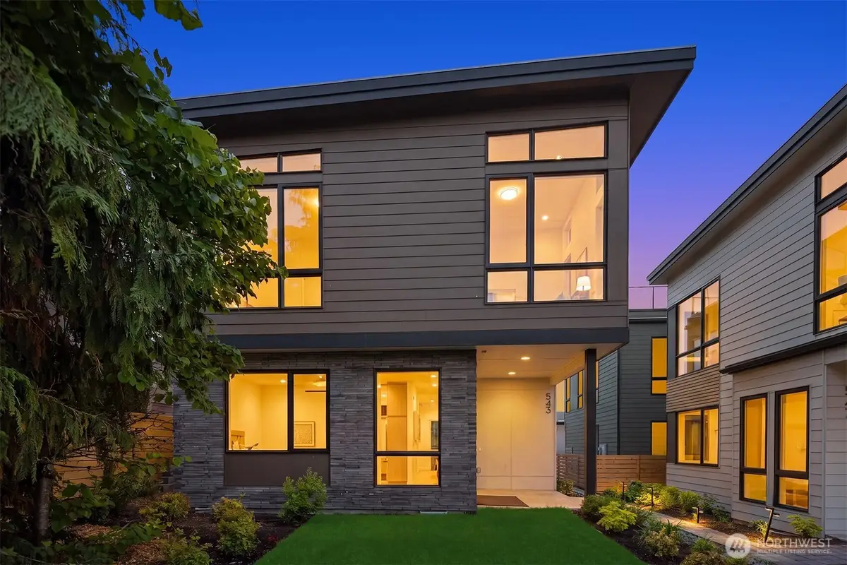 543 16th Avenue W, Kirkland, WA 98033 - #1