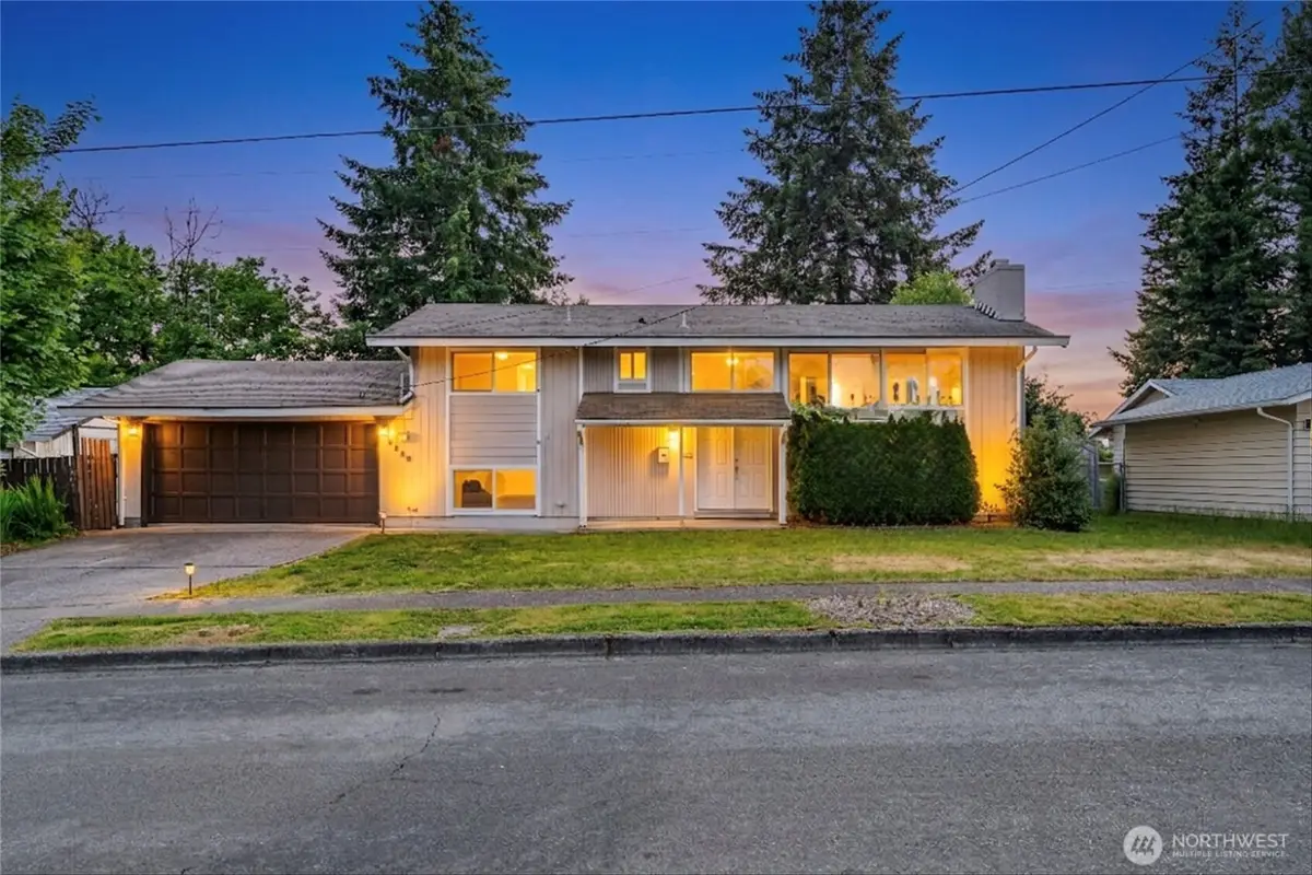 1119 Shelton Avenue Ne, Renton, WA 98056 - #1
