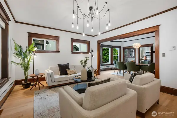 2309 10th Avenue E #A, Seattle, WA 98102