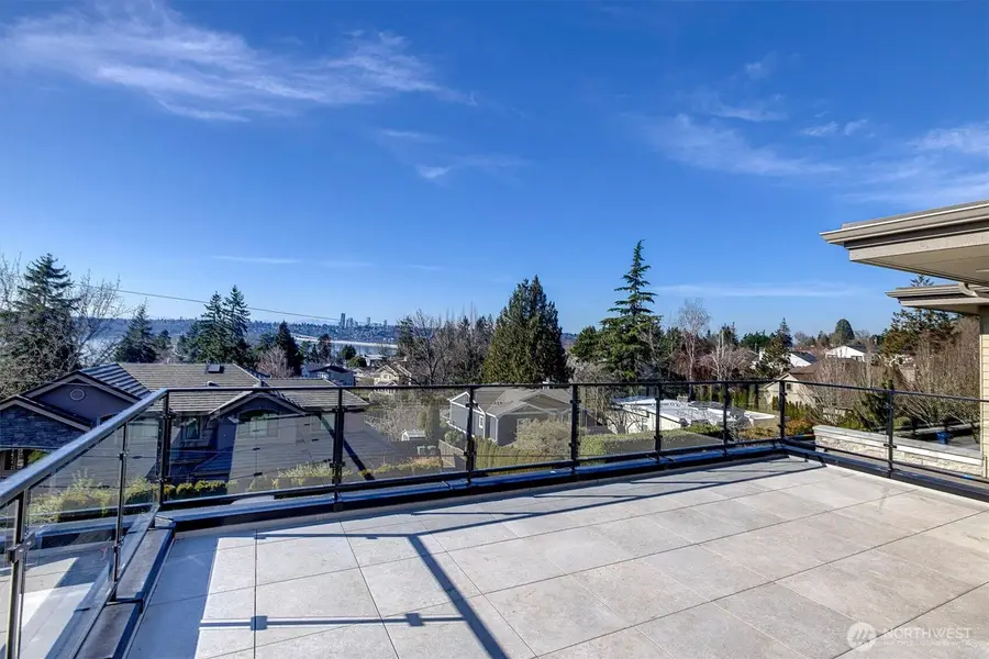 3036 67th Avenue Se, Mercer Island, WA 98040 - #2
