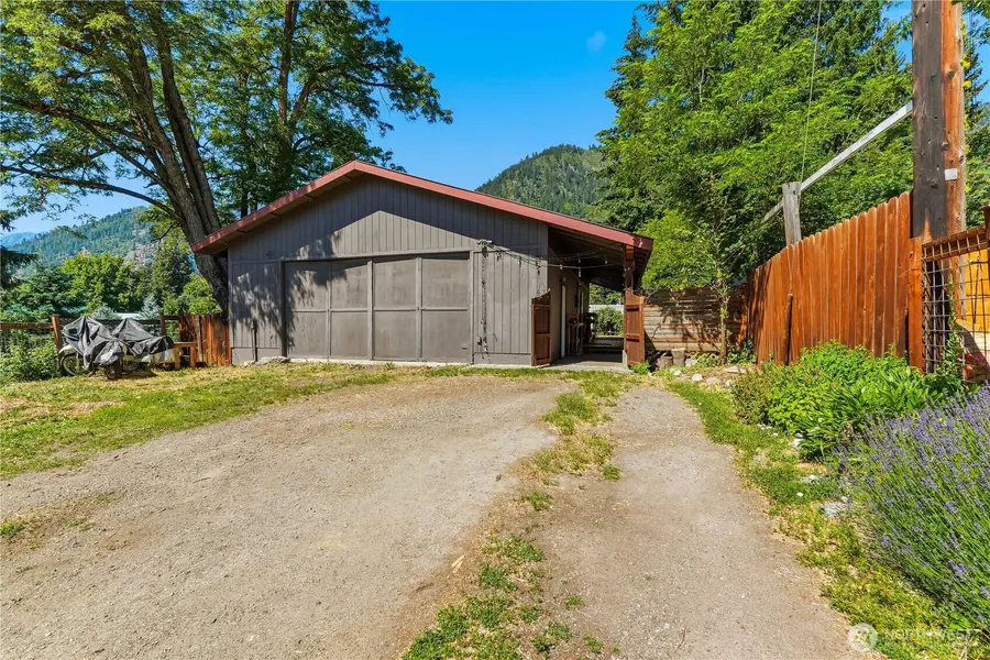 303 Cascade Street, Leavenworth, WA 98826 - #3