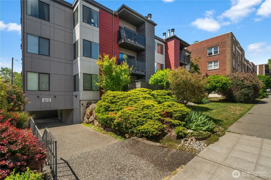 613 W 4th Avenue #103, Seattle, WA 98119 - #3