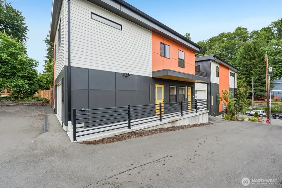 6025 47th Avenue S #B, Seattle, WA 98118 - #2