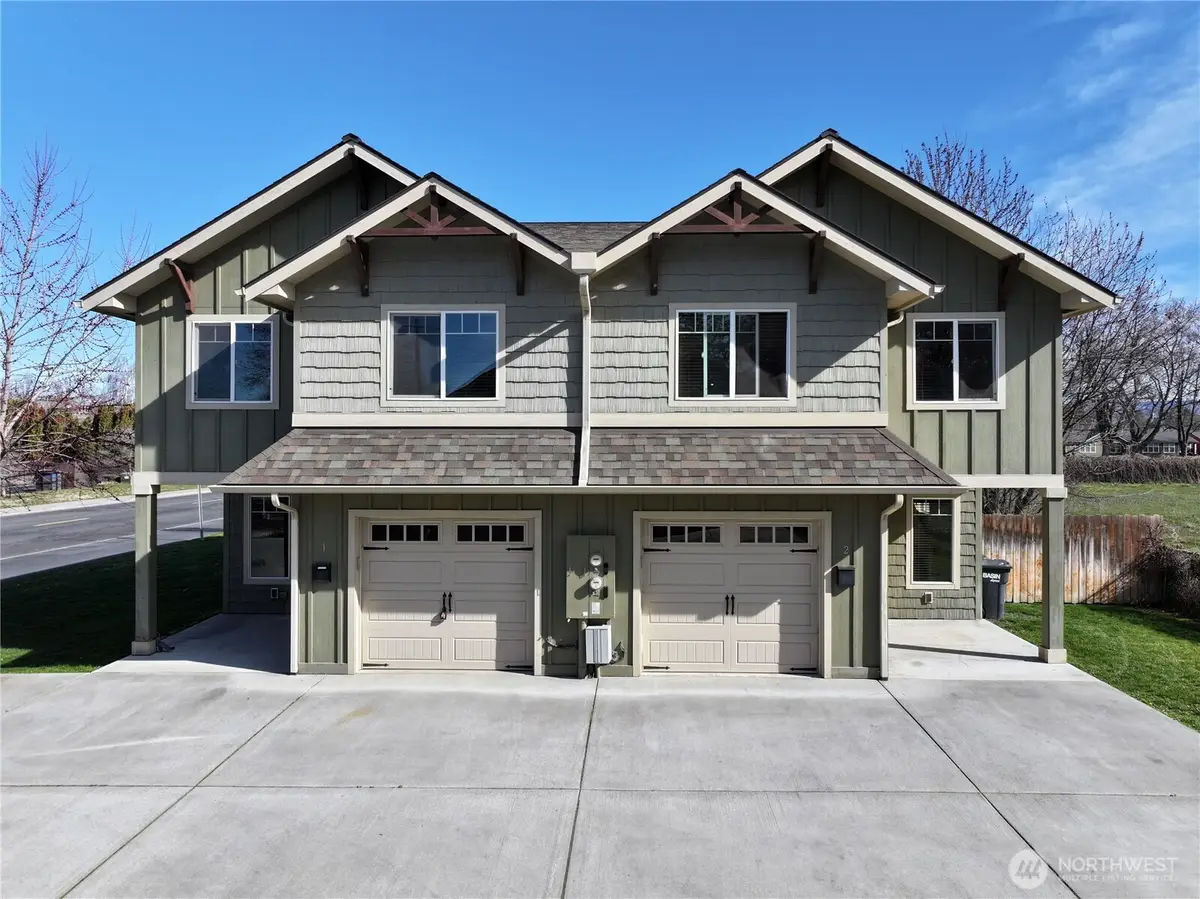 226 E Whitman Drive, College Place, WA 99324 - #1