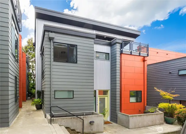 1808 11th Avenue #B, Seattle, WA 98122
