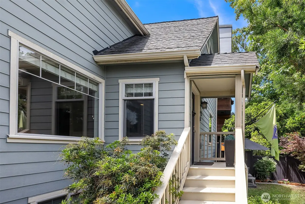 43 W Etruria, Seattle, WA 98119 - #1