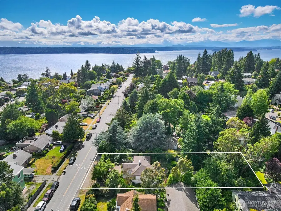 4010 SW 106th Street, Seattle, WA 98146 - #2