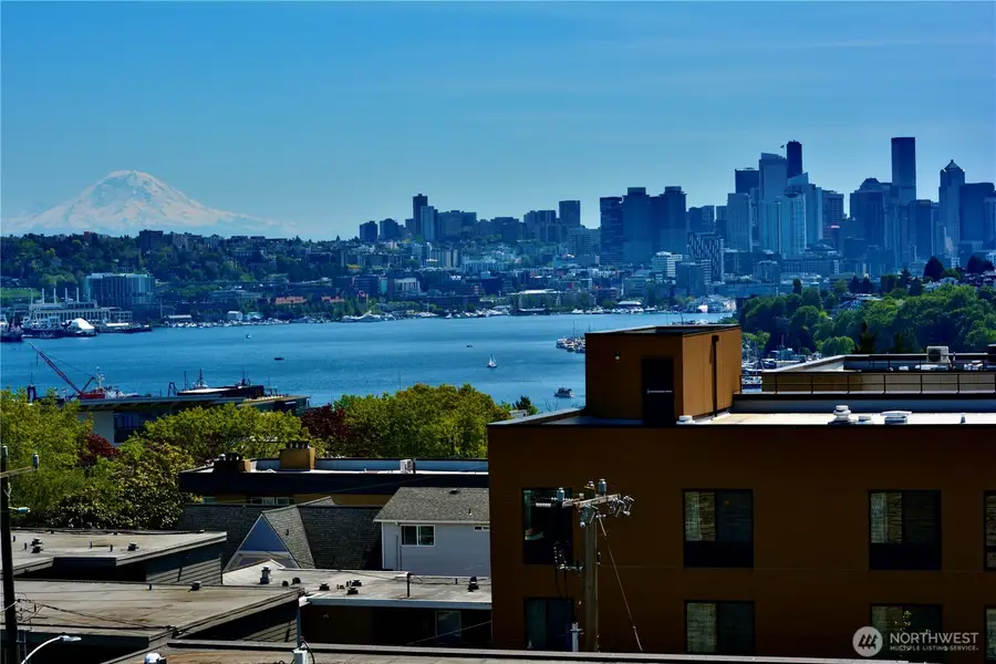 4020 Aurora Avenue N #304, Seattle, WA 98103 - #3