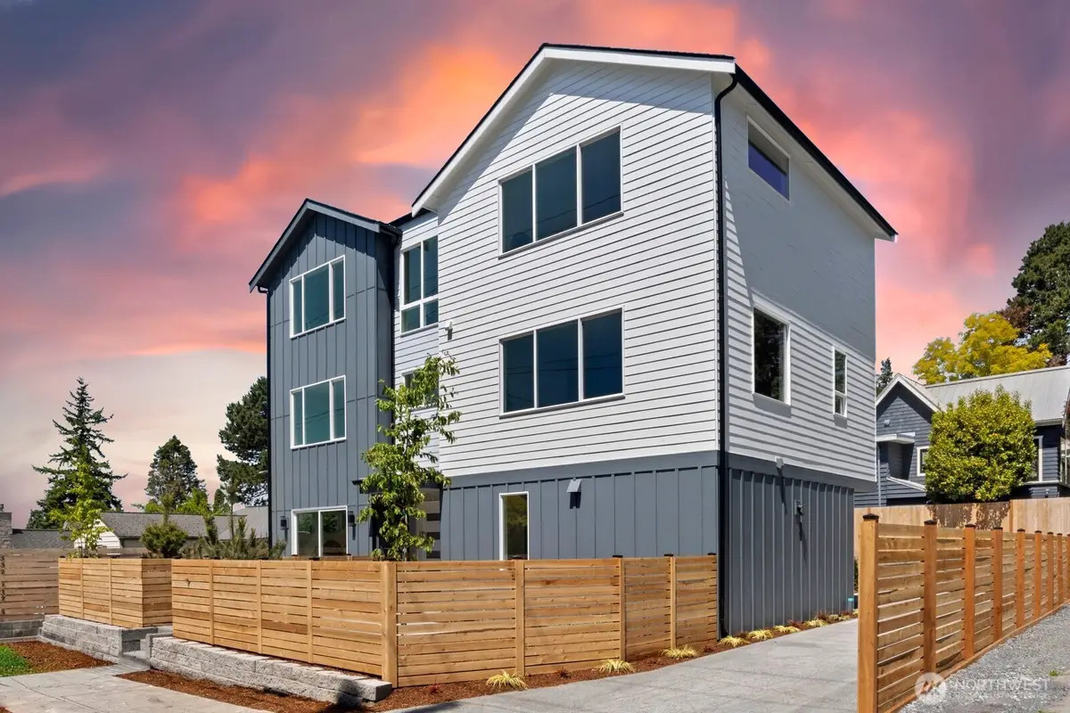 334 NE 90th Street, Seattle, WA 98115 - #1