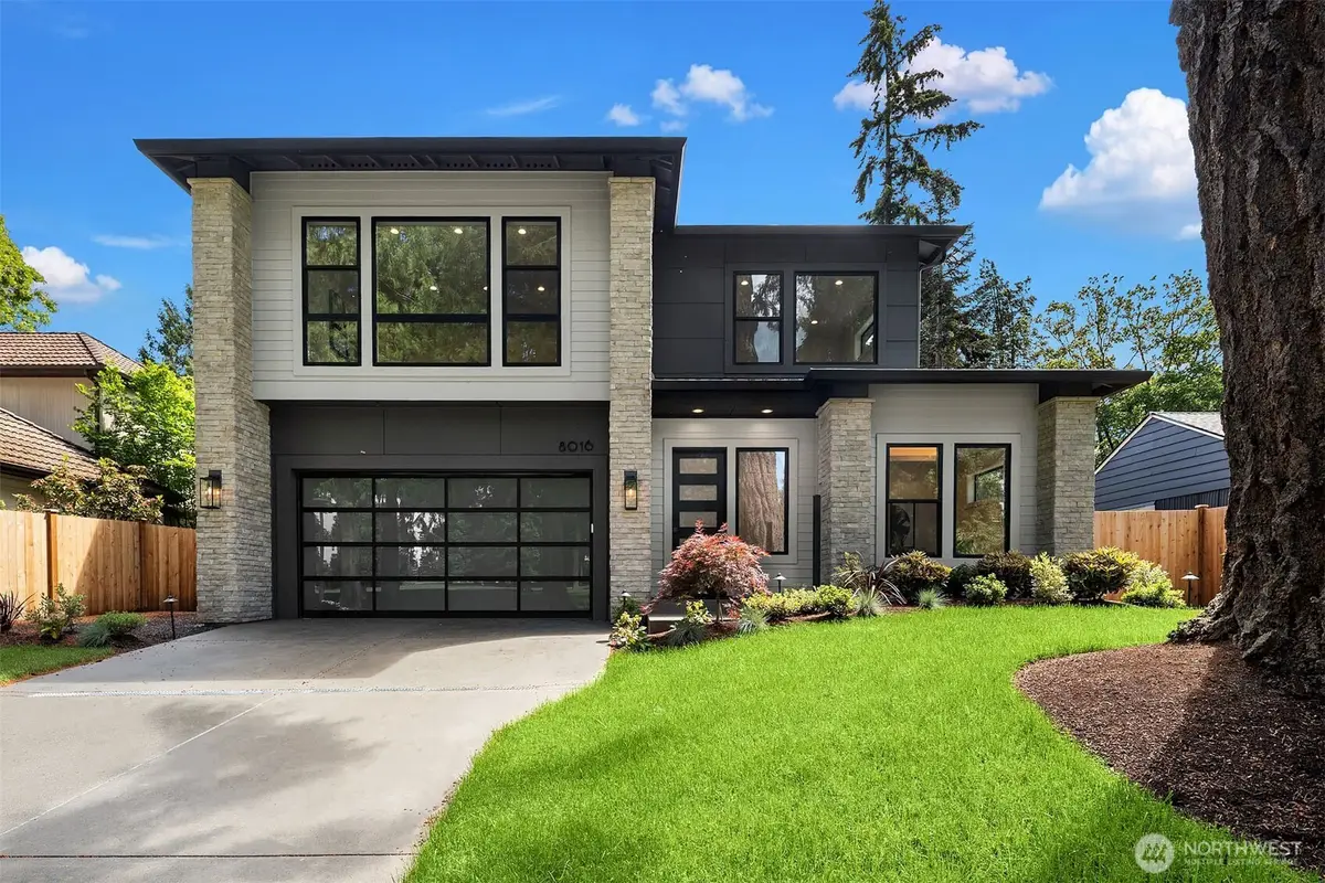 8016 Fairway Drive Ne, Seattle, WA 98115 - #1
