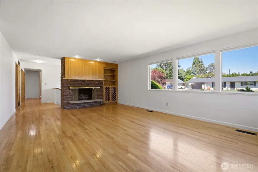 4906 Douglas Drive, Yakima, WA 98908 - #3