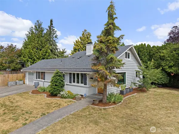 1206 SW Myrtle Street, Seattle, WA 98106
