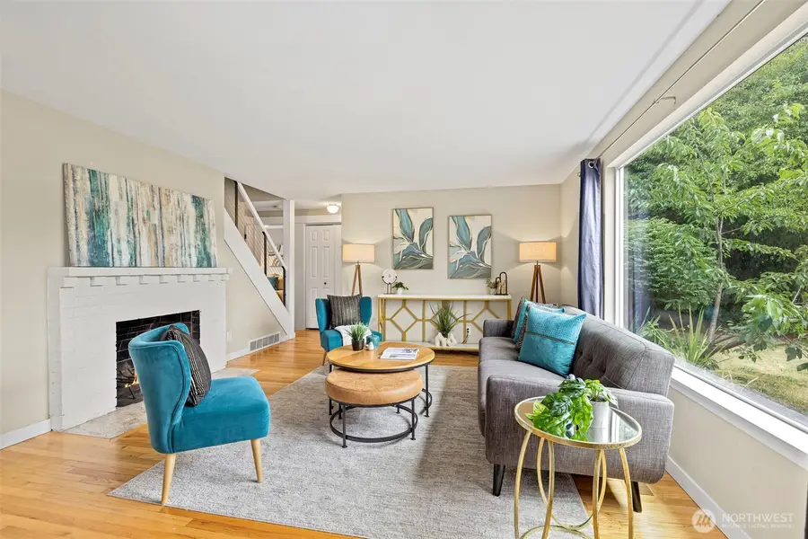 1206 SW Myrtle Street, Seattle, WA 98106 - #2
