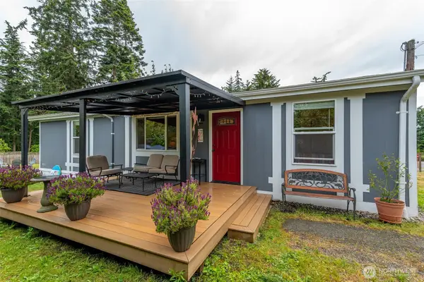 1030 Timber Lane, Freeland, WA 98249