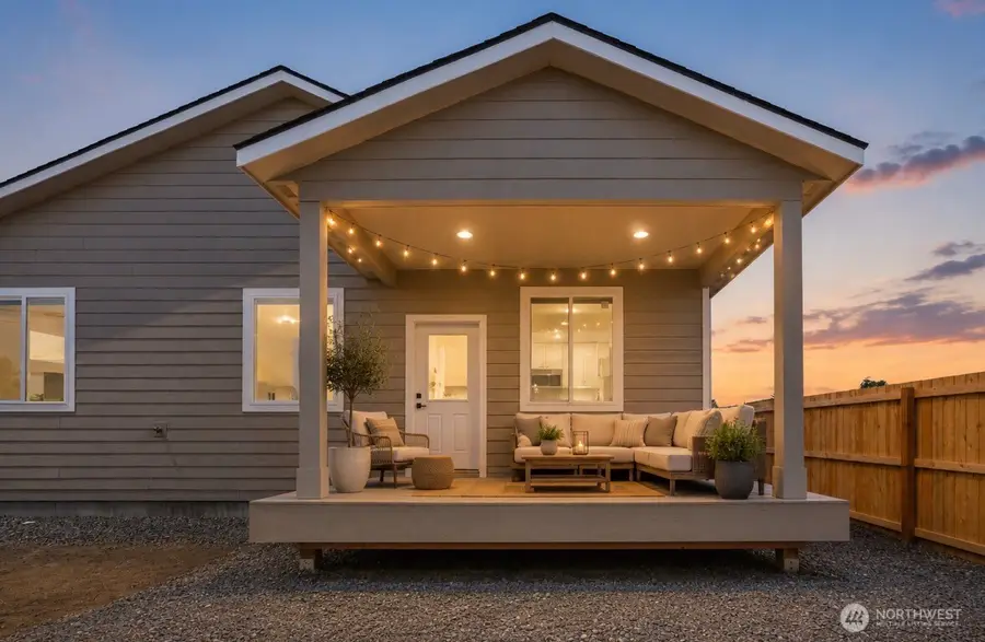38 N Ginkgo Street, Soap Lake, WA 98851 - #2