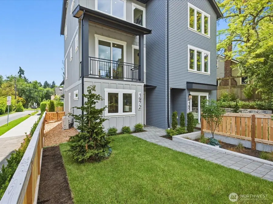 1972 25th Avenue E, Seattle, WA 98112 - #3