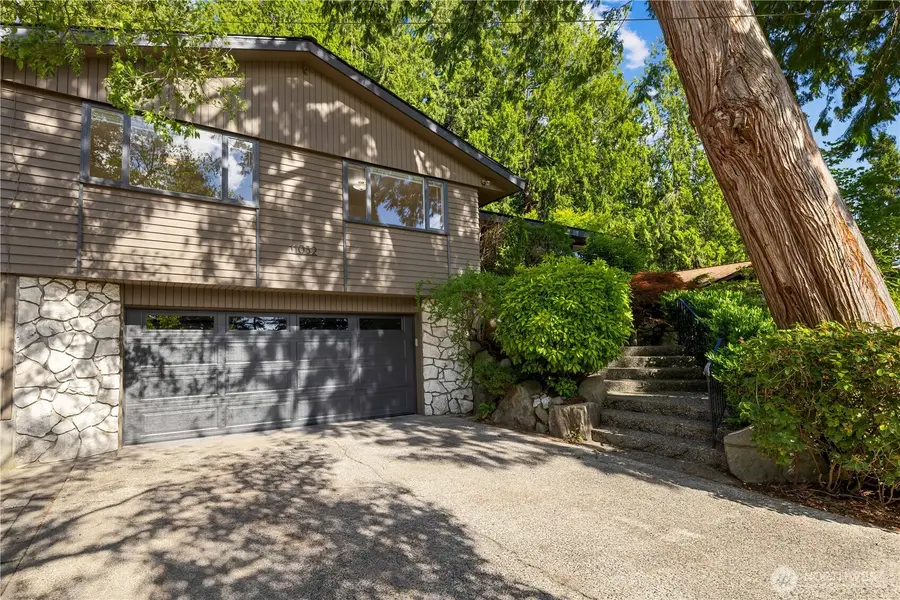 11032 39th Avenue Ne, Seattle, WA 98125 - #2