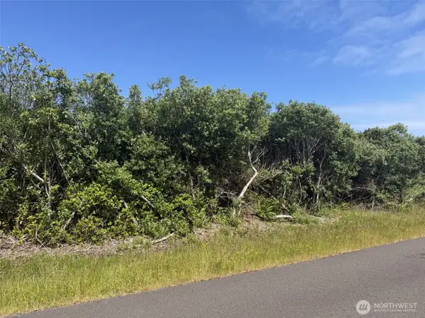 1079 Fairwood Drive #47, Ocean Shores, WA 98569