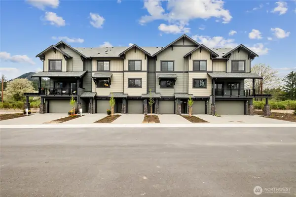 1976 SE 12th Street #1105, North Bend, WA 98045