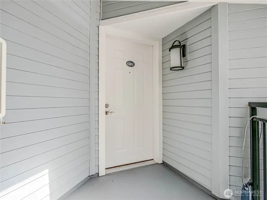 250 NW Dogwood Street #C 302, Issaquah, WA 98027 - #2