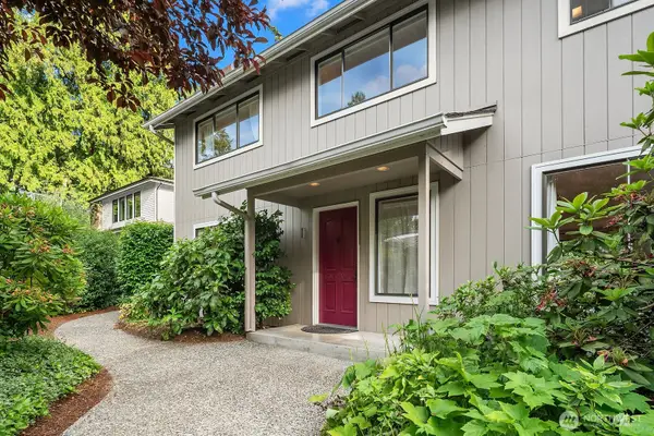 2958 72nd Avenue Se, Mercer Island, WA 98040
