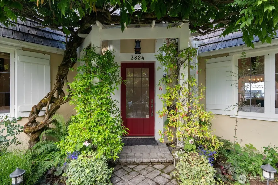 3824 48th Avenue Ne, Seattle, WA 98105 - #2