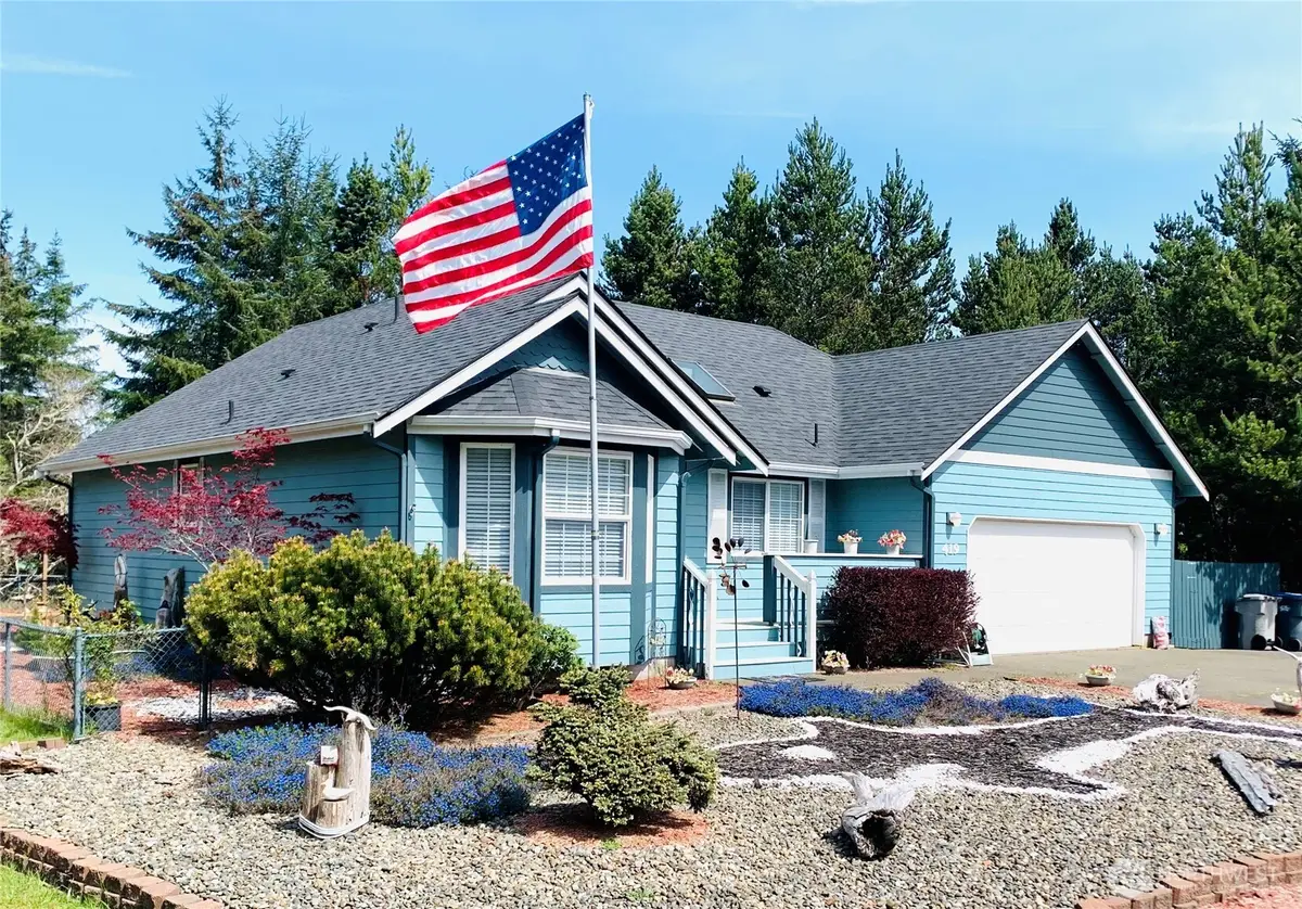 419 Lake West Loop Ne, Ocean Shores, WA 98569 - #1